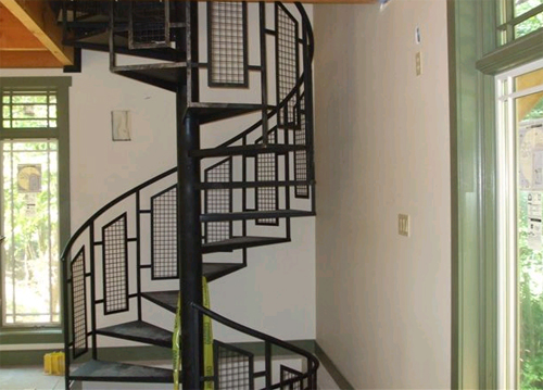 Правильно выбираем металлические винтовые лестницы - Stroibloger.com